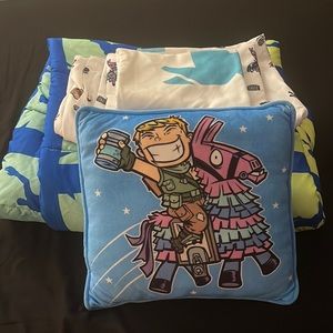 Twin size Fortnite bedding set